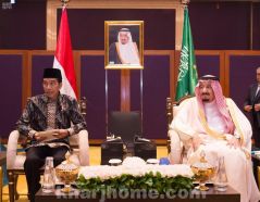 بالصور.. خادم الحرمين الشريفين يستقبل رئيس جمهورية إندونيسيا