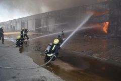 متحدث الدفاع المدني: أضرار حريق الجنادرية اقتصرت على المحلات وتم فتح تحقيق لمعرفة أسبابه
