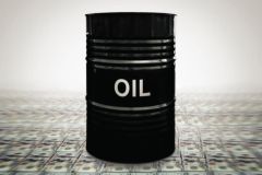 بسبب مخاوف التضخم.. النفط “يتراجع” 1%