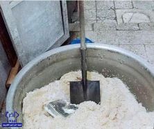مطعم شهير بالمدينة يقلب الأرز بـ “كريك”.. ومطالبات بإغلاقه.(صورة)