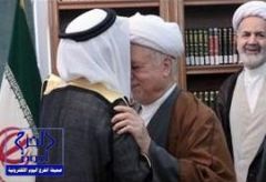 بالصور.. سفير السعودية بإيران يقبل رأس الرئيس الإيراني الأسبق هاشمي رفسنجاني