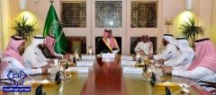 أمير منطقة الرياض يجتمع بفريق الهيكل التنظيمي لإمارات المناطق