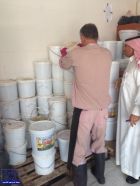 ”                                                                             التجارة” تغلق معملاً في الرياض يُعد المخللات في أحواض ملوثة بالحشرات والصدأ