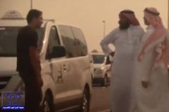 بالفيديو.. 350 ريال أجرة التاكسي بمطار جدة.. والمسافرون يطالبون بالتدخل