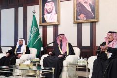 بالصور.. الأمير عبدالله بن بندر يستقبل منسوبي الحرس الوطني