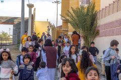 كعادة آخر جمعة في رمضان.. أطفال الباحة يحيون “يوم قريص” (صور)