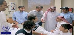 زيارة “السعوديين” للمرضى في العيد تثير إعجاب “الأميركان”