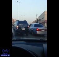 بالفيديو.. سيارة ساهر تتجاوز الإشارة الحمراء بالرياض