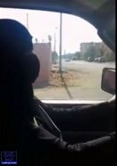 بالفيديو.. سعودي يُصوِّر زوجته وهي تقود السيارة ليناشد المسؤولين
