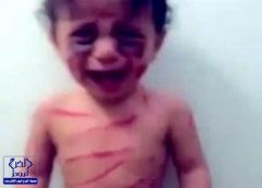 فيديو مؤلم لتعنيف طفل.. و”حقوق الإنسان” تناشد الإدلال عليه