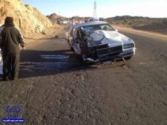 بالصور.. سوء “سفلتة” طريق بالطائف تعرّض سيارة معلمات لحادث مروري مروع