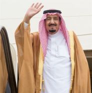 بالصور.. الملك سلمان يغادر ماليزيا بعد زيارة رسمية ويبعث برقية شكر لرئيس الوزراء الماليزي