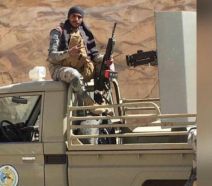 “الداخلية”: استشهاد جندي إثر سقوط مقذوف حوثي على أحد المراكز الحدودية بظهران الجنوب