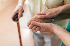 تعافي مواطنة عمرها 101 عام من فيروس كورونا في الرياض