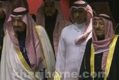 بالفيديو.. خادم الحرمين وأمير الكويت يؤديات العرضة في حفل دار الأوبرا