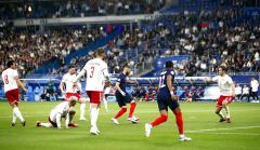 الدنمارك تحول تأخرها لفوز مثير أمام فرنسا في دوري الأمم الأوربية