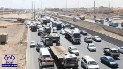 أزمة مرورية تخنق شرق جدة.. والفيصل يوجّه باجتماع عاجل لحلها