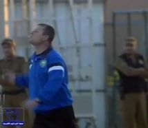 عقوبة صارمة تنتظر مدرب العروبة لبصقه على حكم مباراة الاتحاد