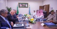 بالصور.. الأمير محمد بن سلمان يجتمع مع وزير الدفاع الباكستاني
