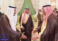 بالصور: خادم الحرمين يستقبل وزير الصحة المكلف ورؤساء ومديري القطاعات الصحية في المملكة