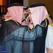 بالصور.. سعود الفيصل مبايعاً محمد بن نايف.. وخالد الفيصل يشد على يد محمد بن سلمان دعماً له