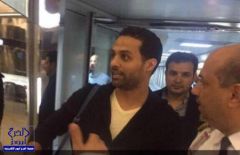 بالفيديو و الصور..ياسر يصل للرياض وسط استقبال جماهيري كبير