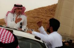 بالفيديو.. مشادات في مزاد المرور بسبب رفض بيع سيارة