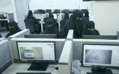 بالصور.. 120 سعودية يعملن على مدار الساعة للتحقق من صحة المخالفات المرورية المرصودة آلياً