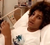 بالفيديو.. علي النمر يُطمئن الجمهور على حالته من داخل المستشفى