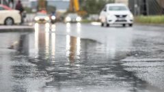 “الأرصاد”: أمطار وأتربة مثارة على الرياض ومكة والمدينة خلال الساعات المقبلة