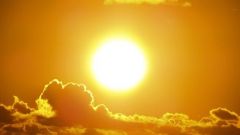 “الصحة”: التعرض لأشعة الشمس قد يتسبب في سرطان الجلد.. وهذه طرق الوقاية منها