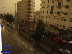 بالصور: العاصمة المقدسة تشهد أجواء متقلبة وأمطاراً غزيرة
