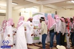 دعوة الضببعة يوزع 300 حقيبة شتوية من مشروع كسوة الشتاء وثلاثة أشخاص يشهرون إسلامهم