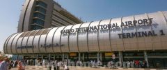 “حذاء” القنصل السعودي لدى مصر يخلق أزمة بمطار القاهرة