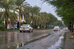 “الحصيني”: أجواء الرياض تتأثر بكتلة هوائية غداً.. وأمطار اليوم على تلك المناطق