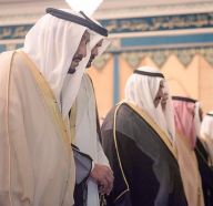 خادم الحرمين يؤدي صلاة الميت على الأمير مشعل بن عبدالعزيز