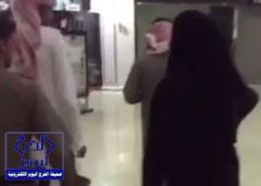 بالفيديو.. شاب يتخفّى بـ “عباءة نسائية” ويتجول بين المتسوقات بأحد مولات الطائف