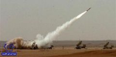 بالفيديو.. “الدفاع الجوي” يعترض صاروخاً باليستياً أُطلق باتجاه جيزان ويدمر منصة إطلاقه داخل اليمن