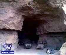فيديو قصف كهف بصعدة يعتقد أن زعيم الحوثيين يختبئ فيه