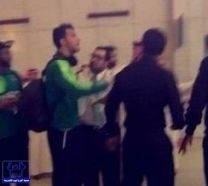 “مطار جدة”: الجهات المختصة تحقق في المشادة بين “السومة” وأحد رجال الأمن