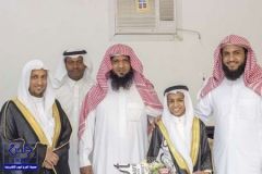 العريس الأصغر في السعودية ينهي شهر العسل ويستعد للاختبارات.. ووالده يستغرب الإثارة