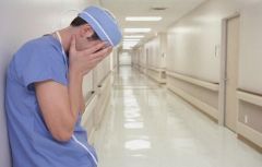 ⁠⁠⁠أسباب إصابة 34 % من طلاب الطب في المملكة باكتئاب