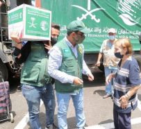 “سلمان للإغاثة” يواصل تقديم المواد الغذائية العاجلة للأهالي المتضررين من انفجار بيروت