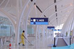 “مطار جدة” يعلن إتاحة الخدمة الذاتية لشحن الأمتعة.. وهذه مميزاتها