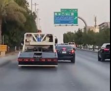“المرور” يلقي القبض على سائق سطحة قاد بتهور على أحد الطرق في الرياض