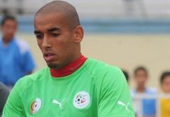 الجزائري “دوخه” يصبح ثاني الحراس الأجانب في الدوري السعودي