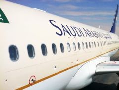 الخطوط الجوية السعودية توضح حقيقة إيقاف 60 طيارًا