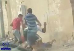 “شرطة مكة”: فيديو “الاعتداء الوحشي” كان بين أشقاء.. وإصابة اثنين منهم