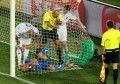 كرة القدم لاترحم صغيراً ولا كبيراً .. الآزوري يخرج من نهائيات كأس العالم
