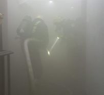 إصابة امرأة وطفلة جراء حريق في شقة بـ”أبوعريش” واحتجاز 7 أشخاص